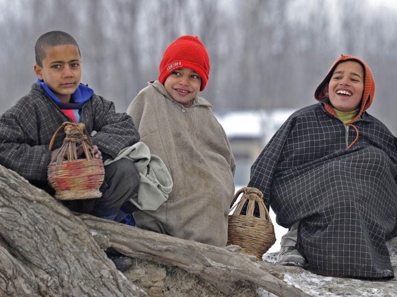 EMBRACING WARMTH: Exploring the Essence of Kashmiri Hospitality | by  Shaista Malik | Jan, 2024 | Medium